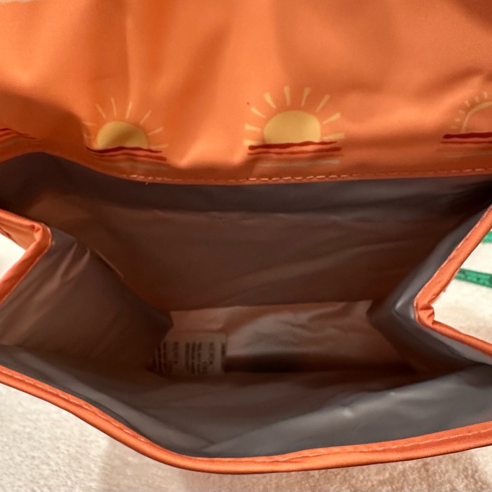 NWT Thirty One Fold Over Lunch Bag. Pattern Morning Rays. - Picture 9 of 9